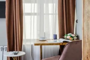 Trehmestnyy nomer Delyuks s vidom na gorod Apartments, Moscow