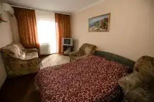 1-komnatnaya Apartments