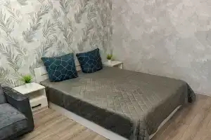 Uyutnaya s udobnym mestoraspolozheniem Apartments