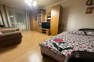 na tsentralnoy ploshchadi lenina Apartments, Donetsk