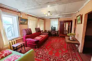 Uyutnyy domik v tihom meste, ryadom s rekoy i ozerom Cottage, Bryansk