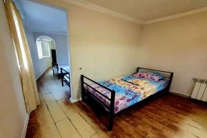 Mnogomestnyy smeshannyy nomer standart s sanuzlom Apartments, Tbilisi
