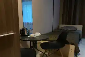 Dvuhmestnyy nomer s 2 otdelnymi krovatyami standart uluchshennyy Apartments, Yegor'yevsk
