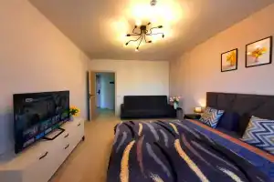Po sosedstvu s zelyonoy zonoy Apartments, Kotel'niki