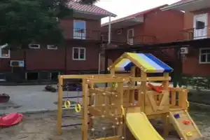 Kiparis Pansionat, Golubitsky