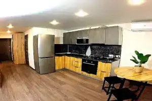 Uyutnaya studiya s lodzhiey Apartments, Dzerzhinsk