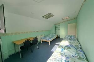 Mnogomestnyy muzhskoy nomer,uluchshennyy Apartments, Pushkino