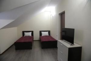 Semeynyy na bolshuyu semyu, kompaniyu Apartments, Derbent