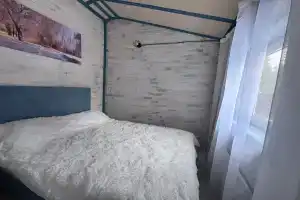 Baza 4 sezona Cottage