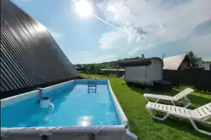 Uyutnyy domik v stile A-freym Cottage, Chekhov