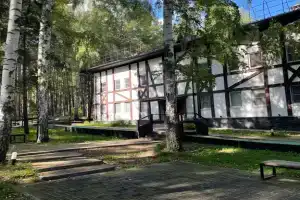Apartament v skandinavskom park-otele Elovoe, Chebarkul'