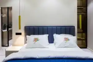 Sovremennaya i uyutnaya v NRG U Tower Apartments, Tashkent