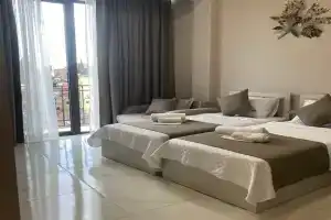 Apartament s vidom na dostoprimechatelnosti, Tbilisi