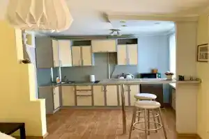 Uyutnaya studiya Apartments