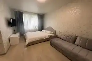 SDAETSYa UYuTNAYa DVUHKOMNATNAYa S RAZMEShchENIEM DO 5 GOSTEY!! Apartments, Tomilino
