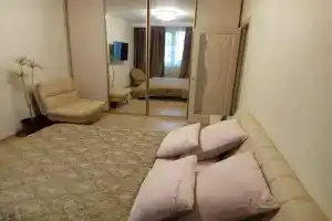 Komfortabelnaya v tsentre Apartments, Zheleznodorozhnyy
