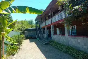 Гостевой дом у Юрия, Pitsunda