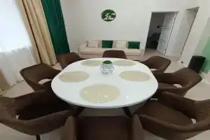 Nefritovyy Dom dlya otdyha Cottage