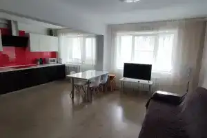 2 spalni i kuhnya-studiya 30 kvadratov Apartments, Pereslavl-Zalessky