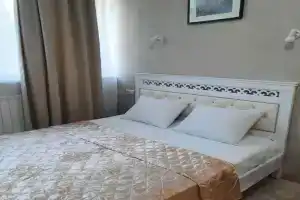 Uyutnye apartamenty s vidom na more, Lazarevskoye