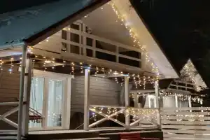 Snegiri Park Cottage, Yemel'yanovo