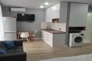 1-komnatnaya Apartments, Makhinjauri