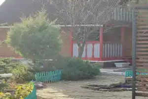 Mesto otdyha "Berloga", dvuhetazhnyy kottedzh s saunoy Guest house, Kamensk-Shakhtinsky