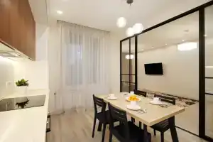 Uyutnaya v samom feshenebelnom rayone goroda Apartments, Almaty