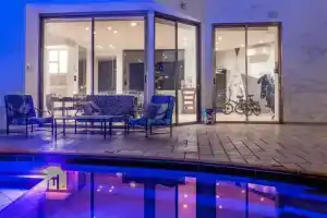 Villa Neptun, Jerusalem