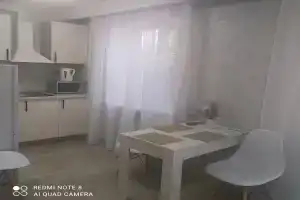 Shikarnaya -studiya Apartments, Mariupol