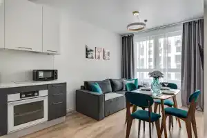 Uyutnaya Apartments, Misailova