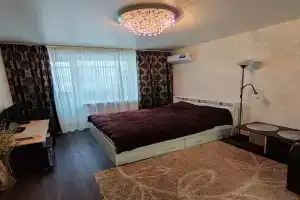 Uyutnaya i tyoplaya Apartments, Dzerzhinsk