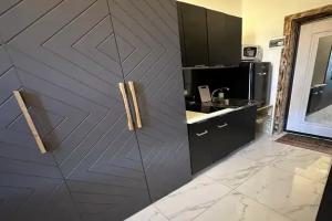 Apartamenty IZZZI 102