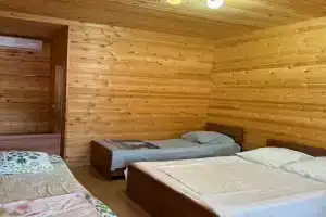 Chetyryohmestnyy nomer standart Apartments, Novyjj Afon