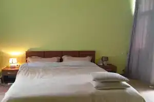 Uyutnaya prostornaya studiya s vidom na more Apartments, Makhinjauri