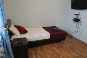 Standart odnomestnyy, sanuzel v bloke na 3 komnaty Apartments, Aldan