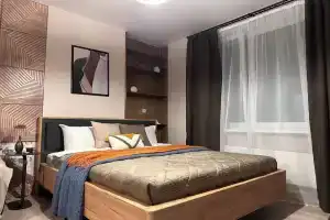 Studiya Gorod masterov s balkonom i oknom v vannoy komnate Apartments, Nakhabino