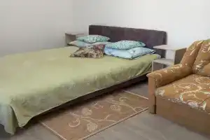 v novom dome s konditsione i svezhim remontom, 4 spalnyh mesta Apartments, Pushchino