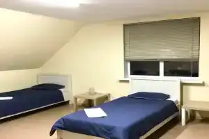 Semeynyy nomer bolshoy s obshchey vannoy komnatoy Apartments, Istra