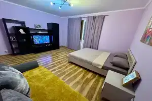 Prostornaya i uyutnaya v tsentre goroda ryadom park Gagarina Apartments, Samara