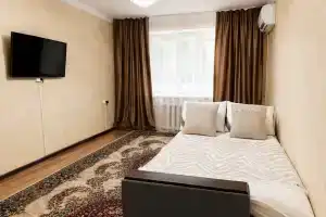 3-komn u metro Novza | do 6 gostey Apartments, Tashkent