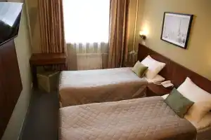 Dvuhmestnyy nomer s 2 otdelnymi krovatyami standart Apartments, Elektrostal