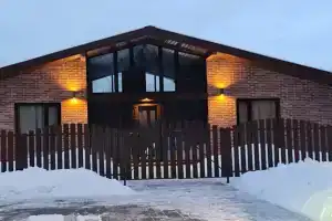 Uyutnyy zagorodnyy dom s panoramnym oknami Cottage, Zaraysk