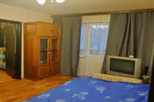 Dvuhkomnatnaya v tsentre Apartments, Orekhovo-Zuyevo