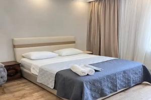 Dvuhmestnyy nomer s 1 krovatyu uluchshennyy Apartments