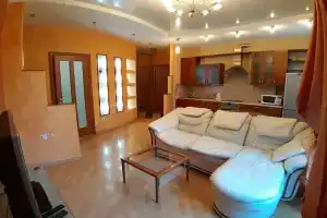 Uyutnaya v tsentre goroda Apartments, Petrozavodsk