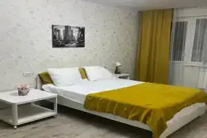 Chistaya, uyutnaya, svetlaya Apartments, Orsk