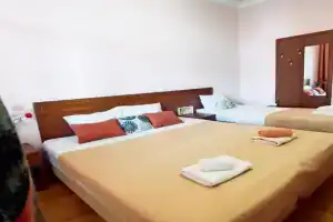 Tryohmestnyy nomer standart Apartments, Lazarevskoye