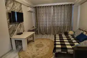 1-komnatnaya s vidom na more i ozero Apartments, Makhachkala