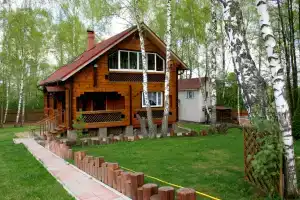 Uyutnyy domik v berezovoy roshche Cottage, Chekhov
